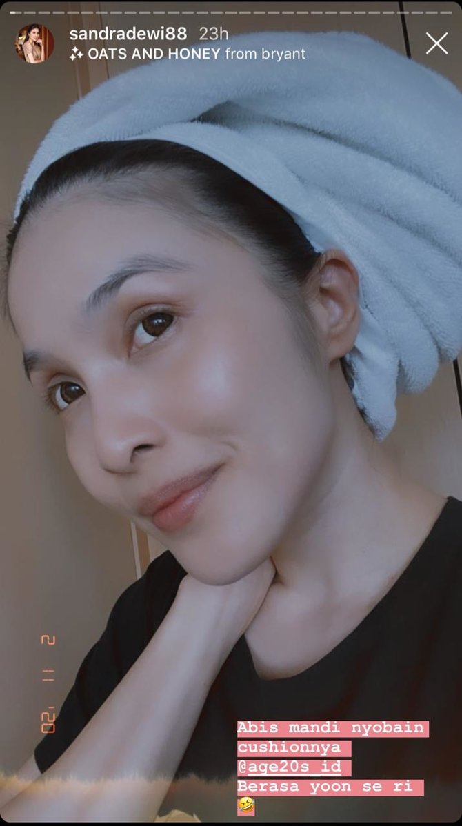 Unggah potret habis mandi, bukti Sandra Dewi cantiknya natural