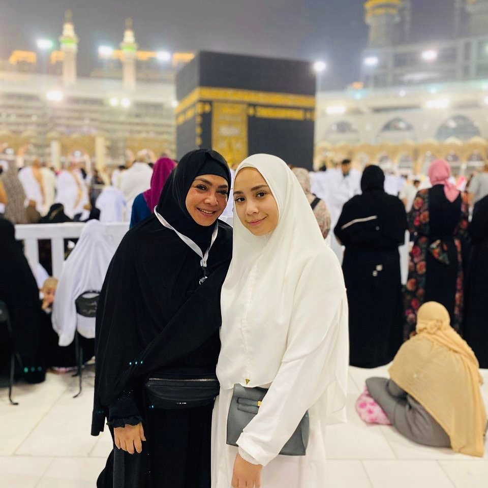 7 Momen Raffi Ahmad & Nagita Slavina umrah di hari ulang tahun