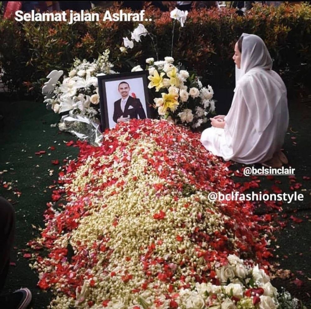 10 Potret pemakaman Ashraf Sinclair, penuh haru
