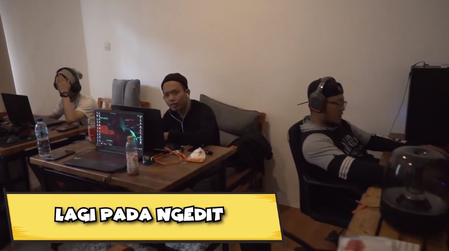 11 Potret kantor produksi vlog Baim Wong, luas & cozy abis