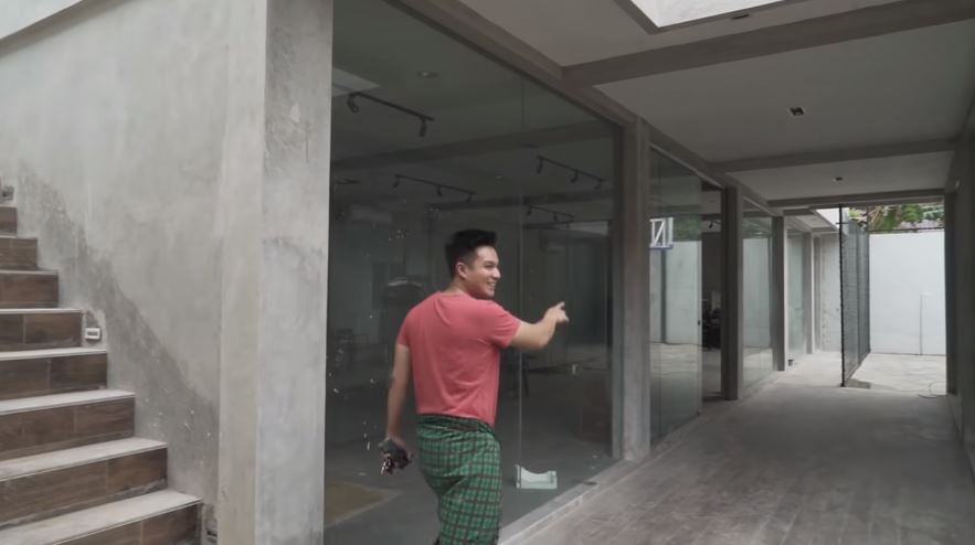 11 Potret kantor produksi vlog Baim Wong, luas & cozy abis