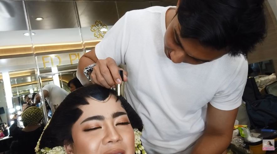 8 Momen pemotretan Felicya Angelista & Hito dengan adat Jawa