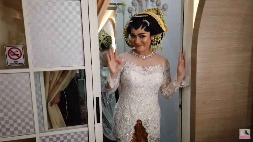 8 Momen pemotretan Felicya Angelista & Hito dengan adat Jawa