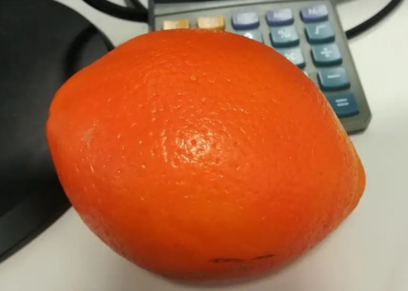 9 Potret buah dengan bentuk tak lazim, bikin bingung