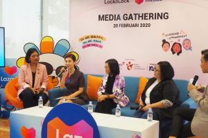 Dinda Puspitasari kampanyekan Sisterhood Empowerment lewat stiker