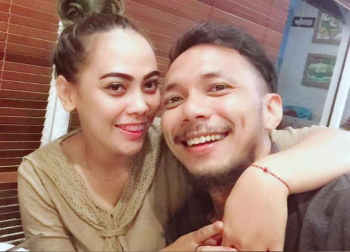 9 Potret terbaru Norman Kamaru dan istri kedua, jarang tersorot