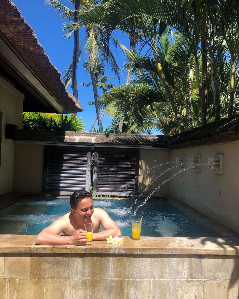 7 Potret Sahrul Gunawan pamer kamar untuk bulan madu