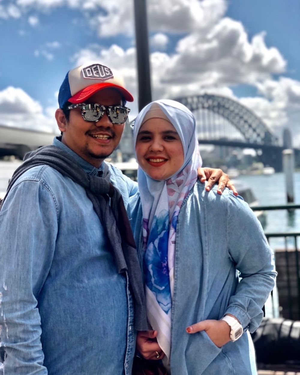 Selain Ello, 4 seleb ini jatuh hati pada penyiar radio