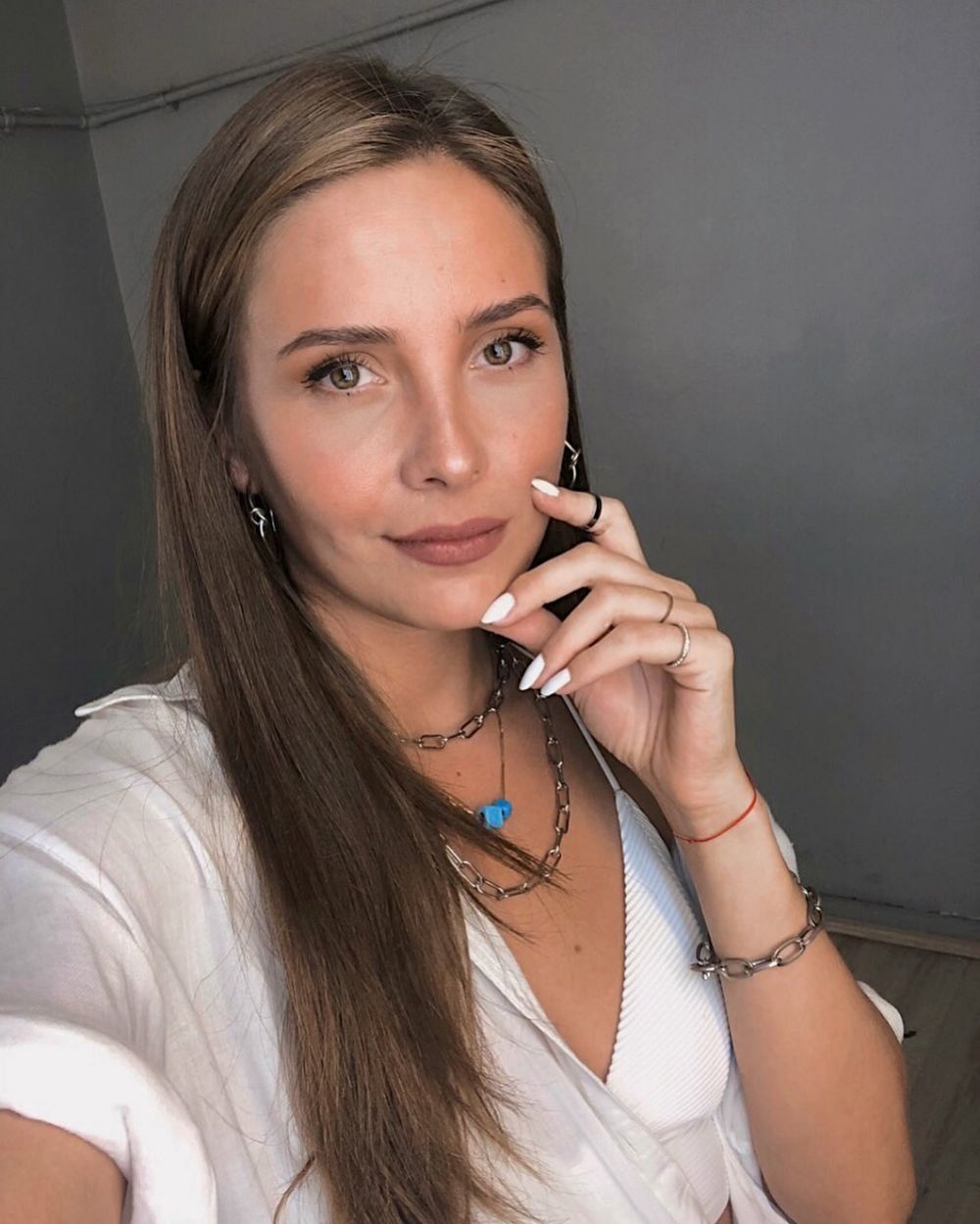 Ingat pemeran Melek di Drama Turki Elif? Ini 8 potret terbarunya