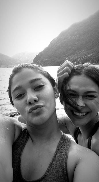 7 Momen Nana & Naysila Mirdad hiking di Selandia Baru, sibling goals