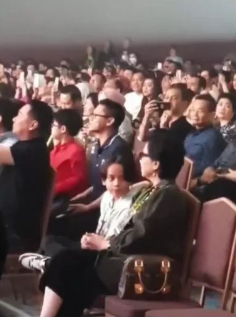 8 Momen Noah dampingi BCL konser, gantikan peran ayah