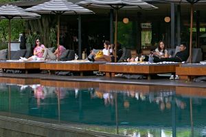 5 Tips mencari tempat makan yang nyaman untuk kongkow bareng teman