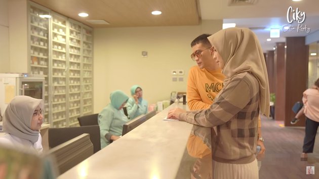 10 Momen Citra Kirana & Rezky Aditya periksa kehamilan pertama kali