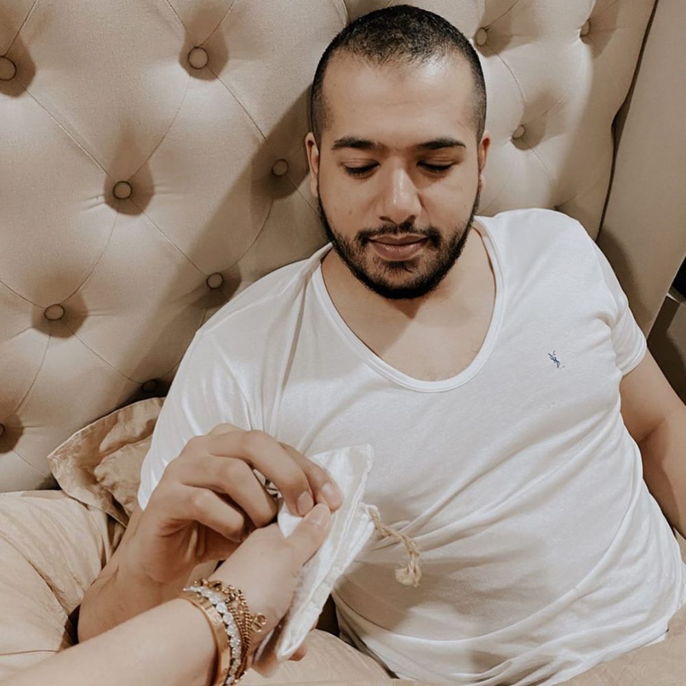 Momen Tasya Farasya beri kejutan kehamilan pada suami, bikin baper