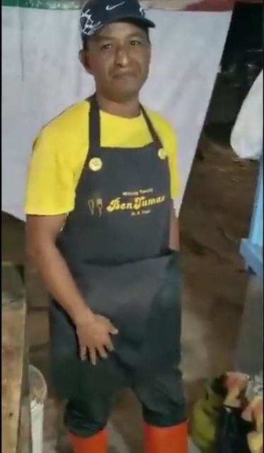 Viral penjual nasi goreng mirip Anies Baswedan, ini potretnya