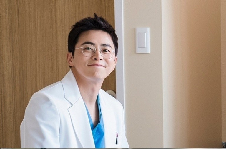 3 Alasan penting drama Korea Hospital Playlist wajib ditonton