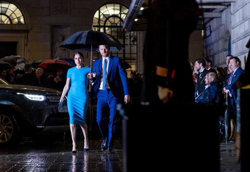 Hadiri acara kerajaan usai pensiun, gaya Meghan Markle jadi sorotan