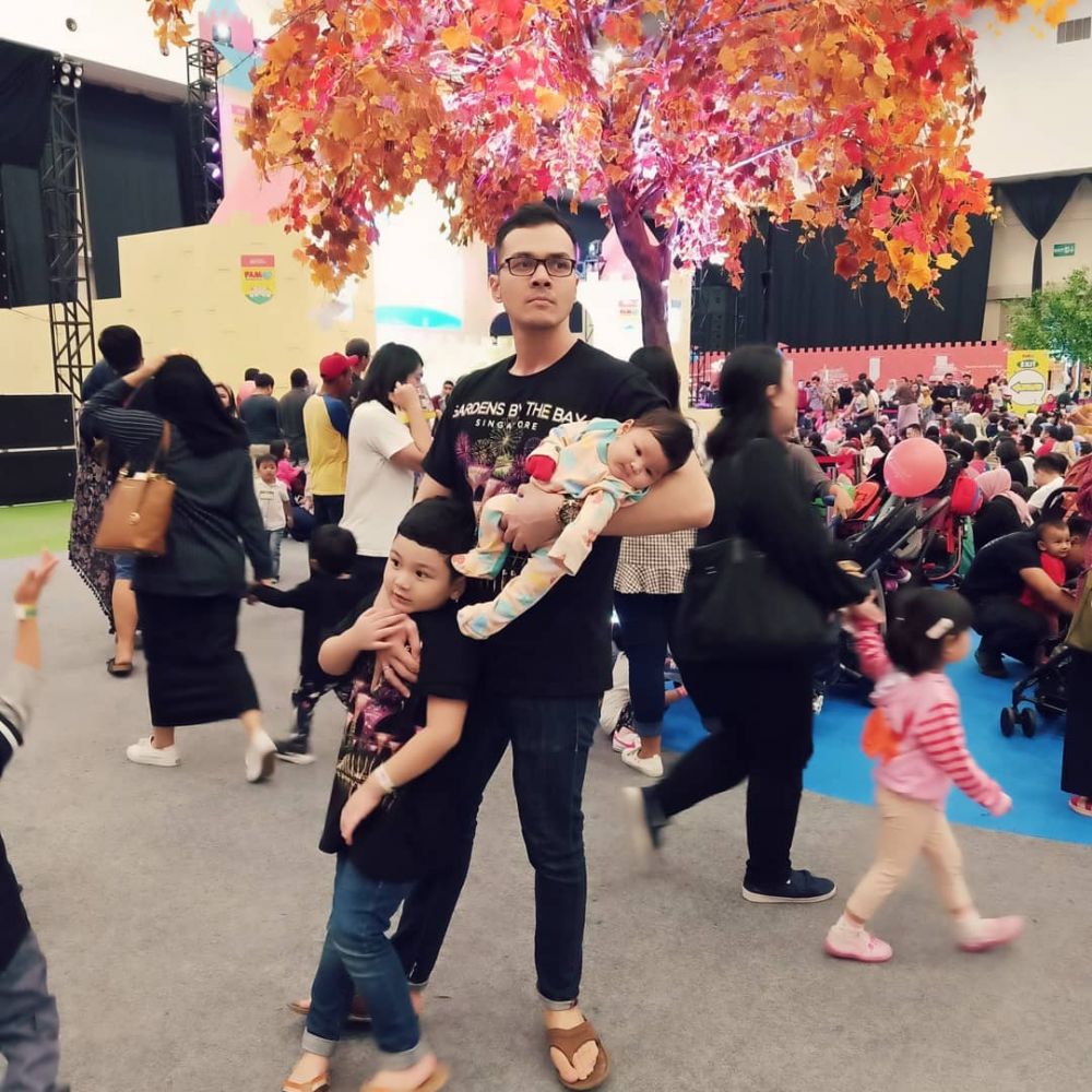 8 Potret Ivan Permana, sepupu BCL yang juga pesinetron