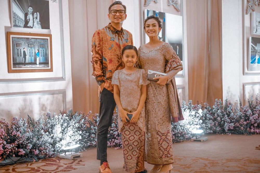 Sudah cerai, ini 7 momen Masayu Anastasia & Lembu kondangan bareng