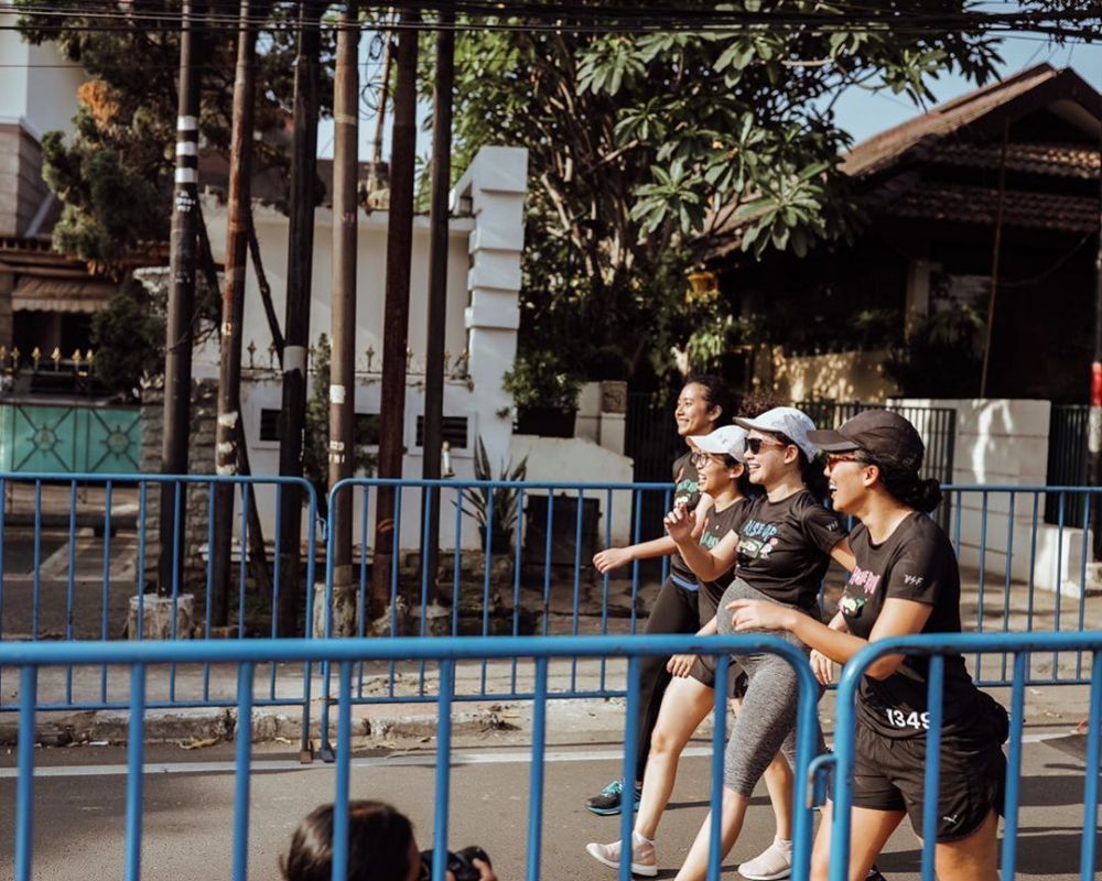 9 Potret Andien ikut lari 10 km saat hamil, memesona