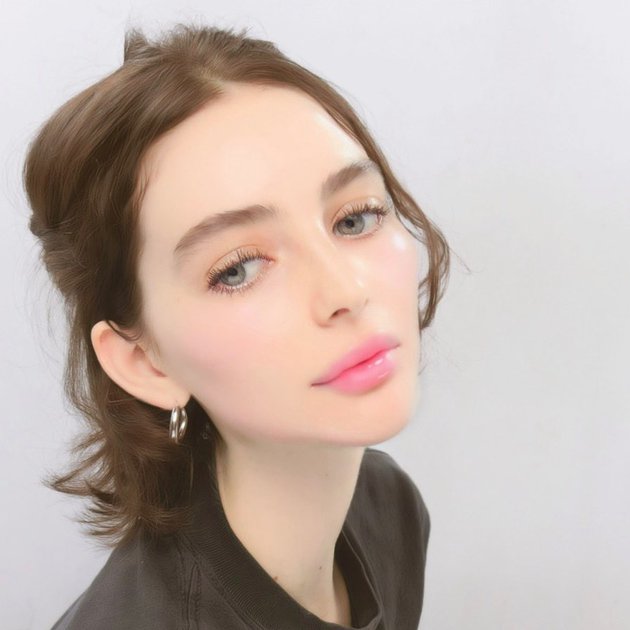 7 Potret terbaru Meadow, putri Paul Walker yang beranjak dewasa