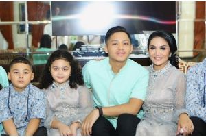 Tak tinggal bareng Krisdayanti, ini alasan Aurel dan Azriel