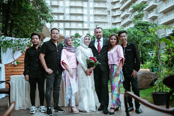 5 Momen pernikahan kedua ibu Vicky Prasetyo dengan pria Turki