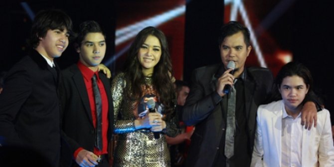 8 Momen akrab Maia Estianty & Ahmad Dhani usai cerai, curi perhatian