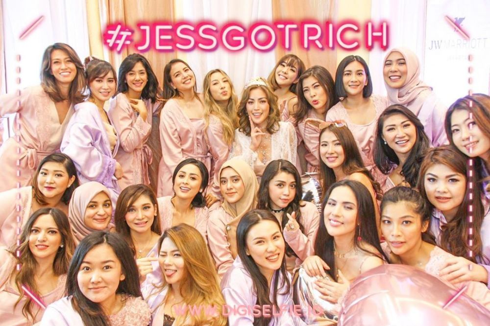 10 Potret bridal shower Jessica Iskandar bareng geng artis