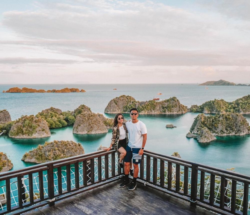 10 Potret Nikita Willy traveling ditemani kekasih, sweet abis