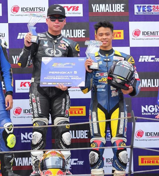 8 Potret pesona Eric Saputra, tunangan Atries Angel mantan Chef Juna