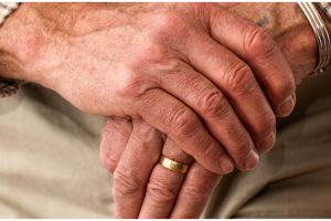 Kisah kakek 89 tahun berhasil sembuh dari virus corona