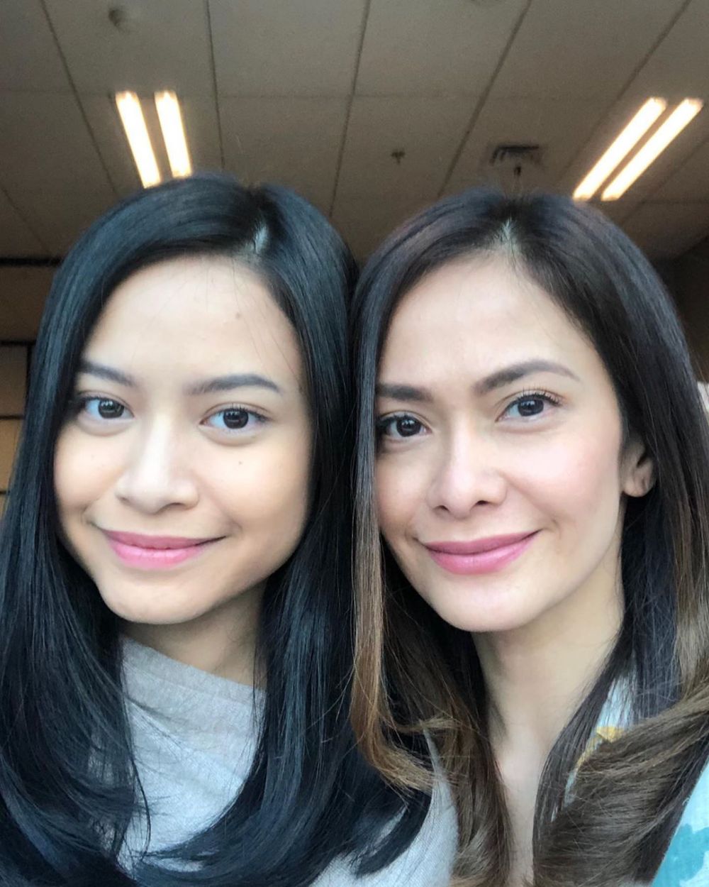 7 Bukti Ersa Mayori & Hanggini mirip, sering dikira ibu-anak
