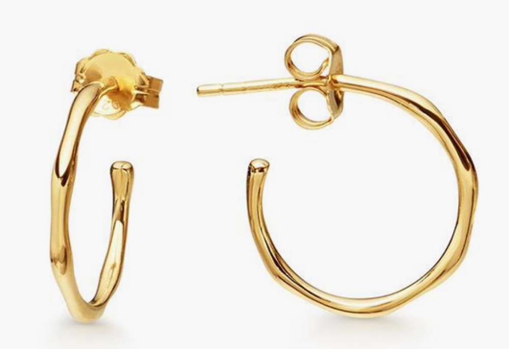 Kunjungi pusat medis Covid-19, anting Kate Middleton curi perhatian