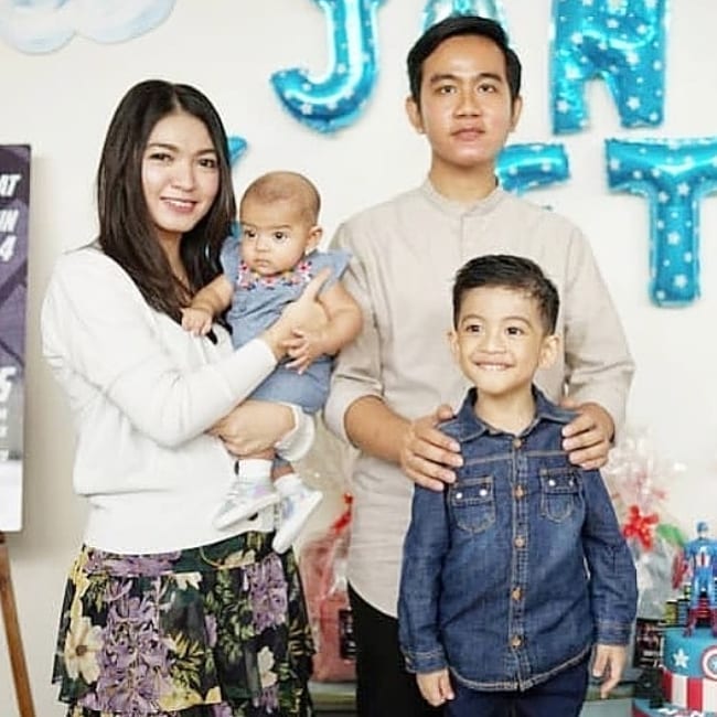 5 Potret terbaru La Lembah Manah, makin gemesin