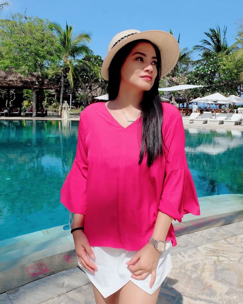 Usai dari luar kota, Titi Kamal pisah rumah dengan keluarga