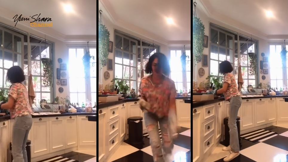 7 Potret Yuni Shara #dirumahaja, momen saat berjemur curi perhatian