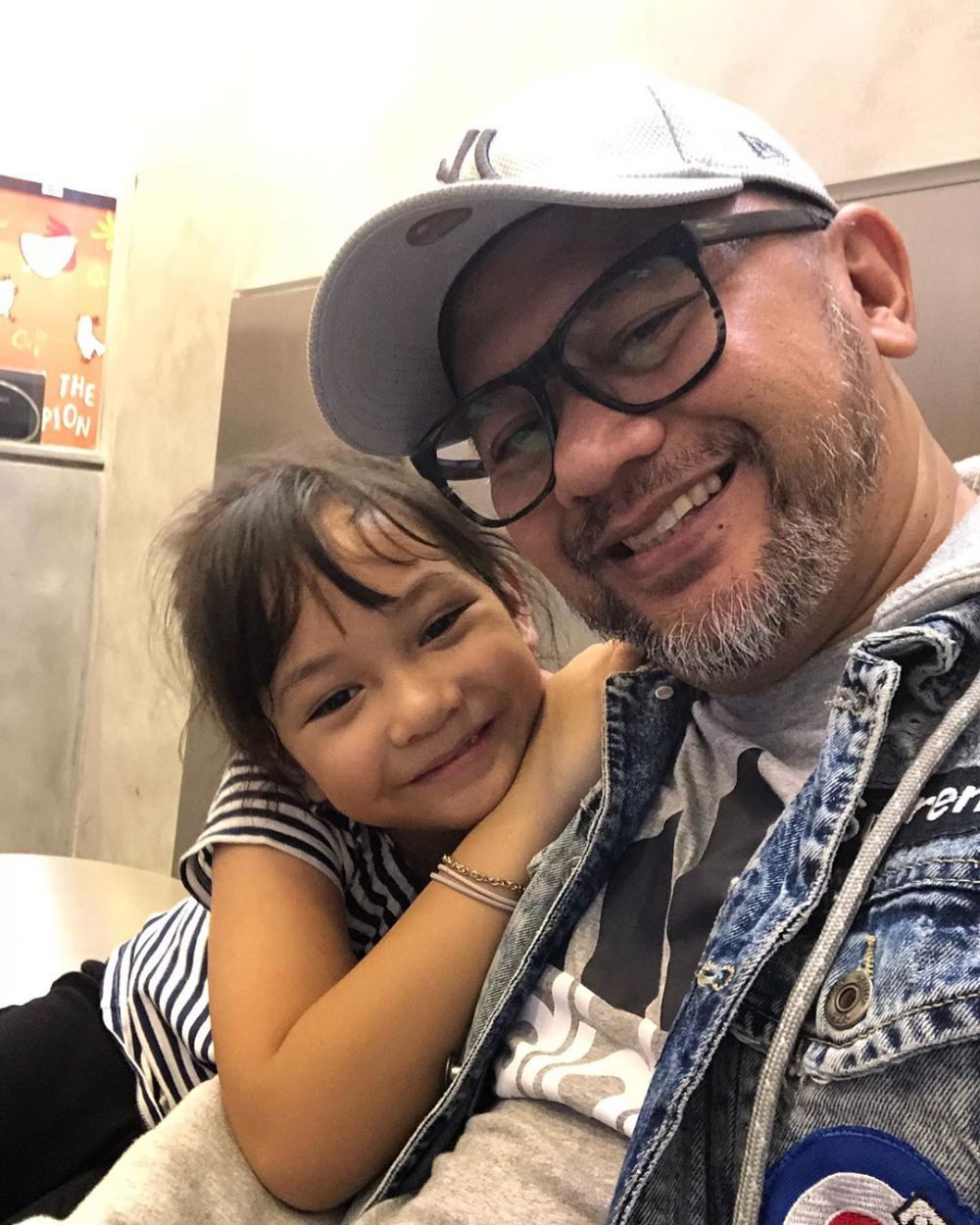 Aktivitas 5 seleb saat di rumah saja ini seru, bisa jadi inspirasi