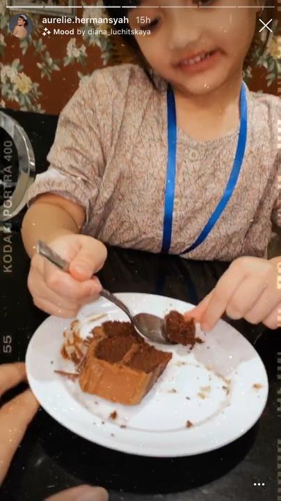 Menu makan malam 6 seleb saat stay at home, sederhana