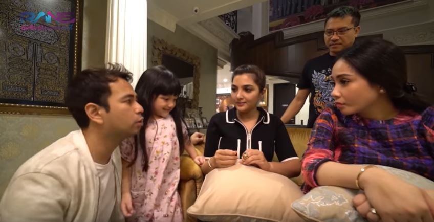 4 Barang langka keluarga Anang Hermansyah, ada cincin dari Bung Karno