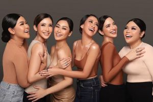 6 Gaya pemotretan Nia Ramadhani dan gengnya, mewah dan memukau