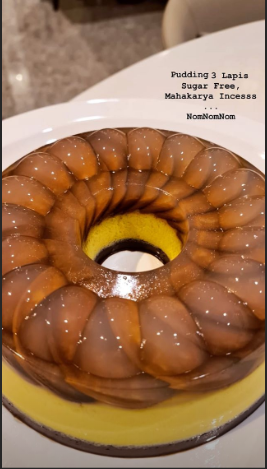 Reino Barack minta dibuatkan puding, intip aksi Syahrini di dapur