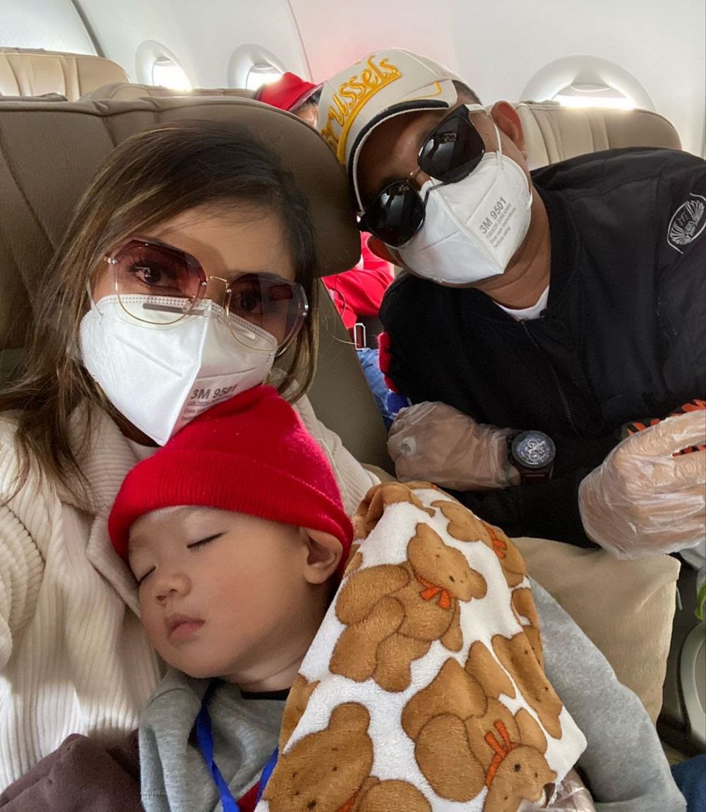 10 Potret Bella Shofie mudik di tengah corona, isolasi & liburan