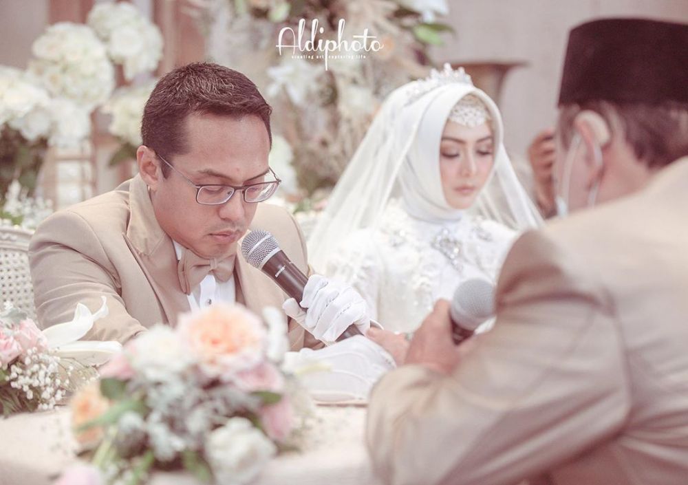 10 Momen pernikahan Eddies Adelia yang rujuk dengan mantan suami