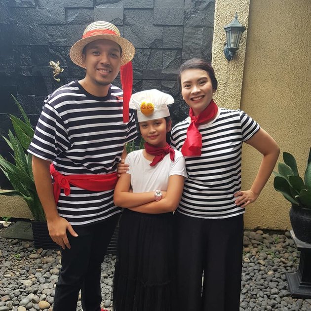 10 Potret terbaru Metha 'Lupus Milenia', kini bikin pangling