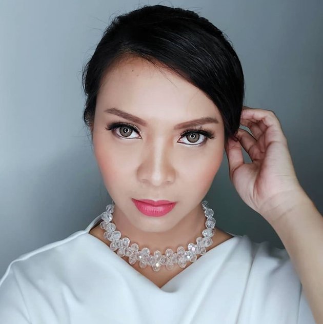 10 Potret terbaru Metha 'Lupus Milenia', kini bikin pangling