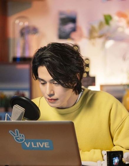 Beda tingkah 12 zodiak saat chattingan, sesuai nggak sama kamu?