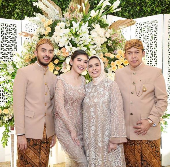 8 Momen pernikahan mantan Kapolsek Kembangan saat pandemi corona