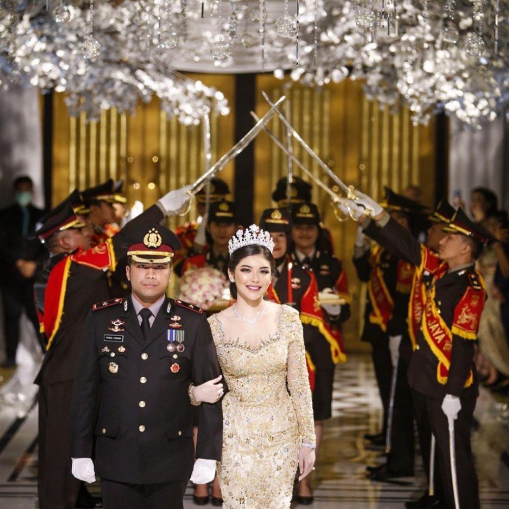 10 Potret Rica Andriani, selebgram istri mantan Kapolsek Kembangan