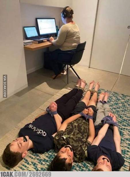 10 Potret repotnya kerja dari rumah ini suarakan isi hati orangtua